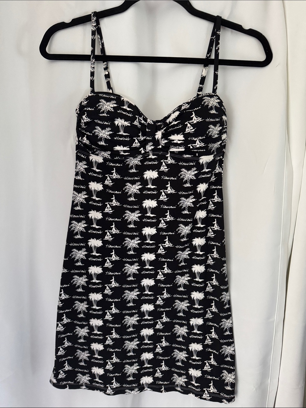 Tommy Bahama black white swim dress all-over "Hawaii" and palm tree print size M